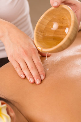 Coconut Oil Protects and Beautifies Your Skin!