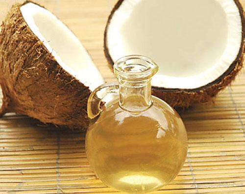 How to Apply Coconut Oil on Skin & Hair for Health