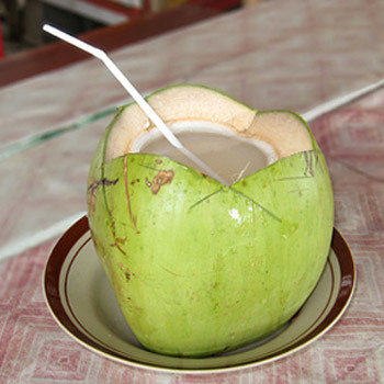 15 Best Benefits Of Coconut Milk For Skin, Hair And Health
